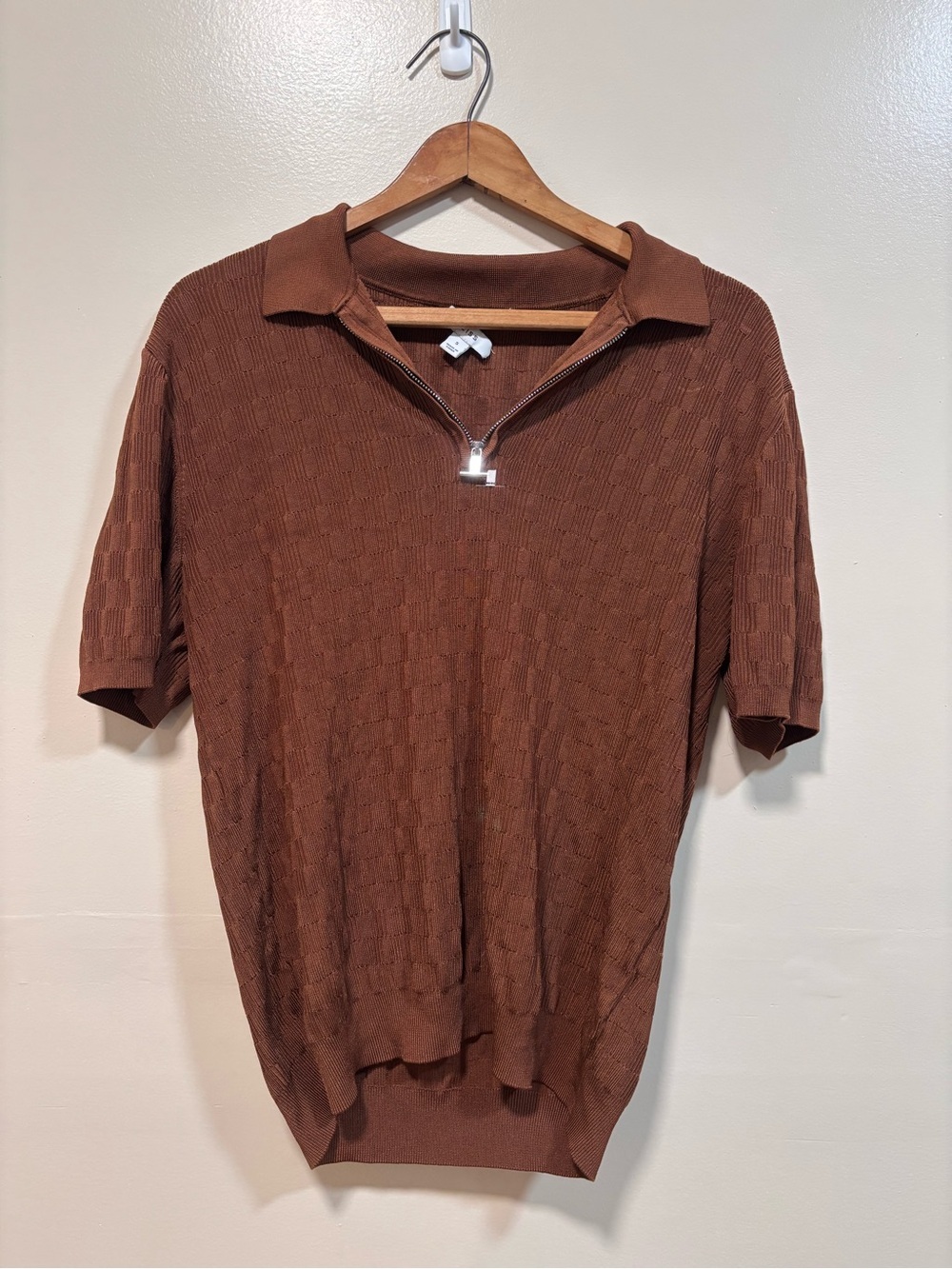 Reiss Men's Brown Short-Sleeve Knit Polo with Half-Zip Small